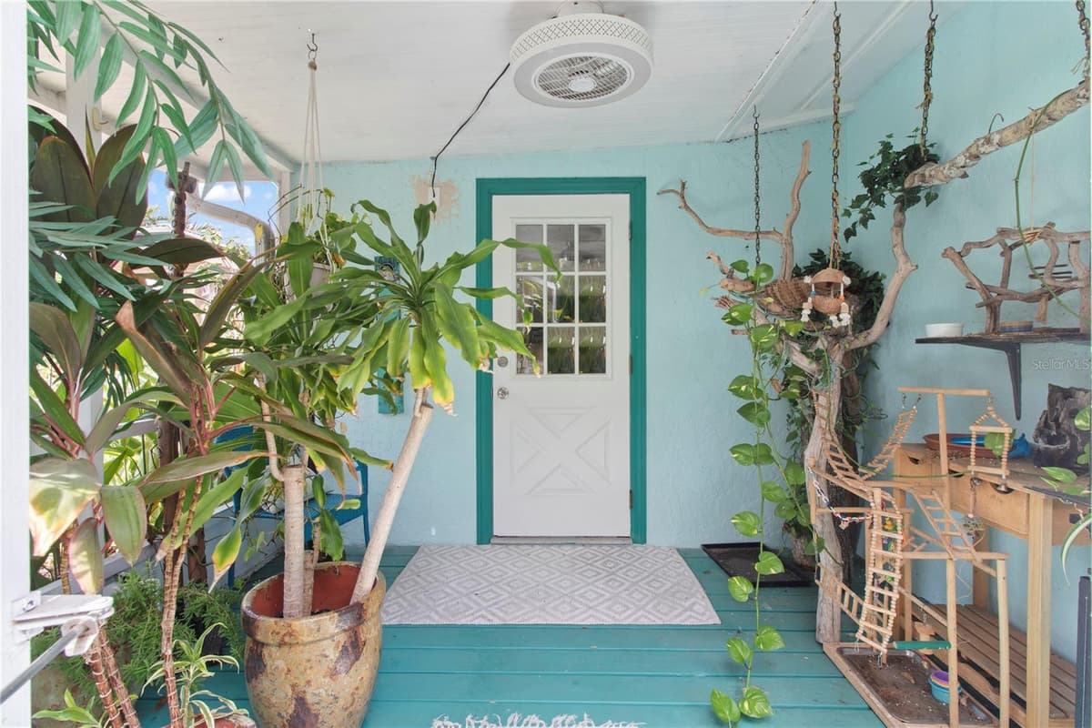 3326 BOUGAINVILLEA STREET — photo 20 of 35