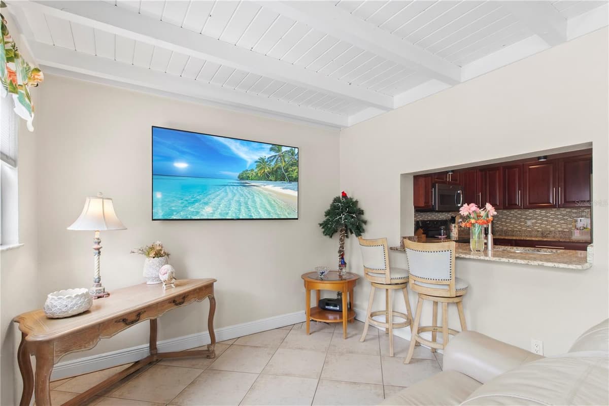 3326 BOUGAINVILLEA STREET — photo 19 of 35