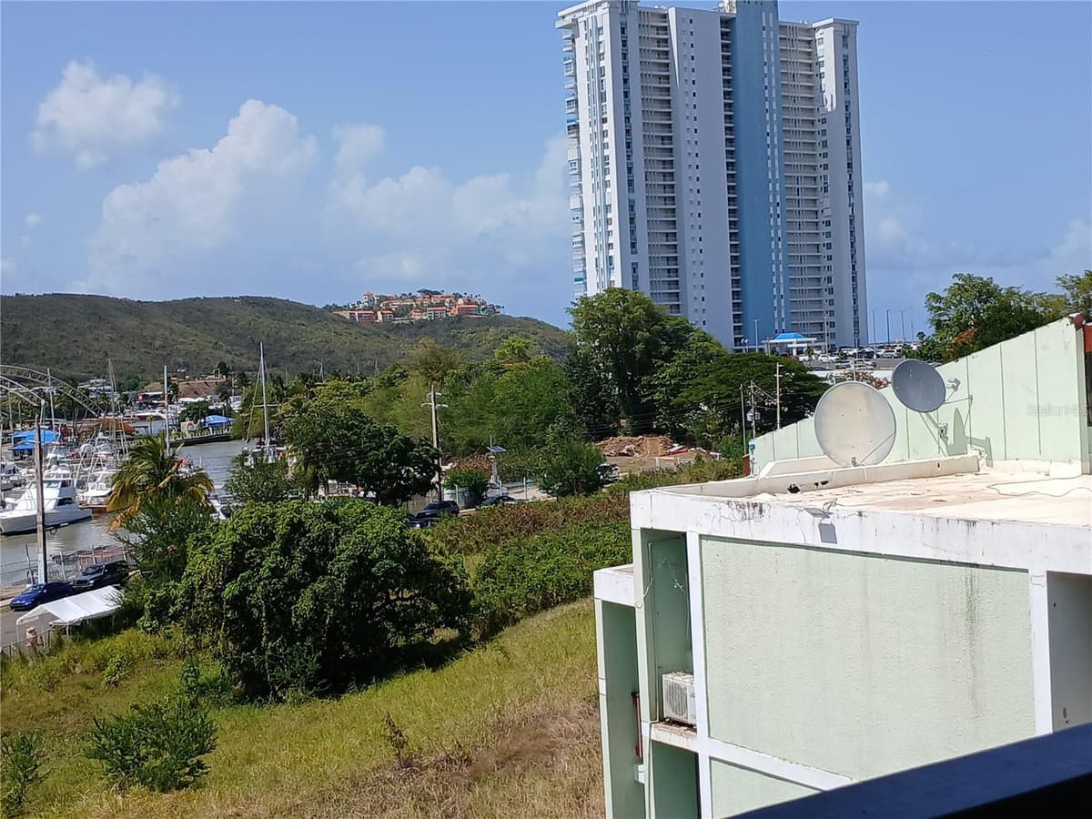 Villa Marina Condo VILLA MARINA AVE. — photo 22 of 23