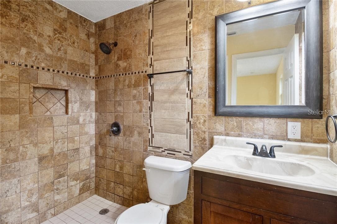 210 PEARL STREET — photo 14 of 21