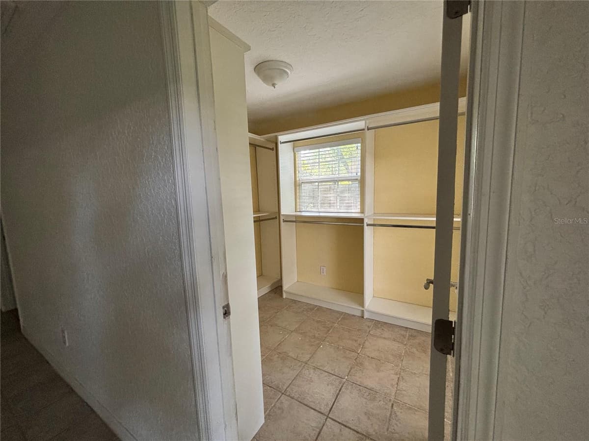 210 PEARL STREET — photo 20 of 21