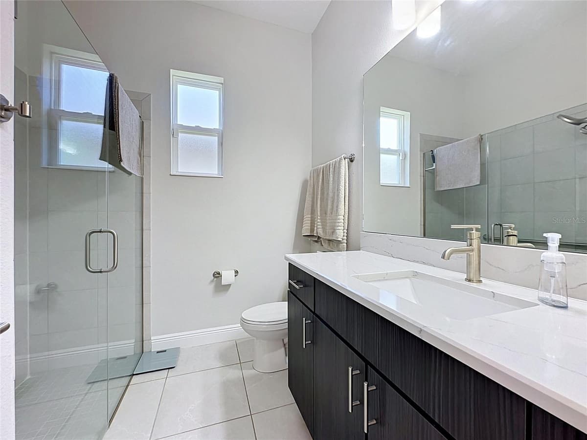 8665 BRIDGEPORT BAY CIRCLE — photo 32 of 71