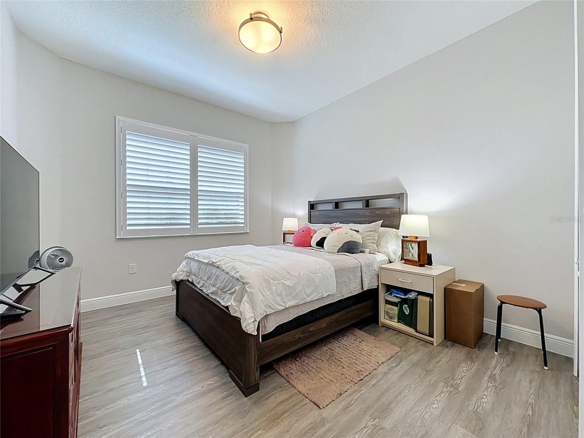 8665 BRIDGEPORT BAY CIRCLE — photo 37 of 71
