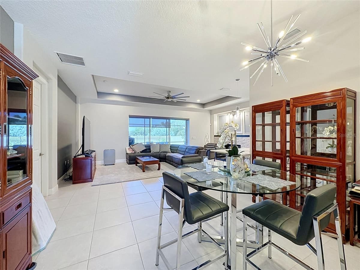 8665 BRIDGEPORT BAY CIRCLE — photo 5 of 71