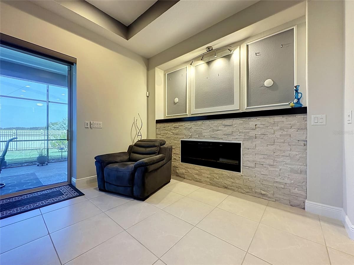8665 BRIDGEPORT BAY CIRCLE — photo 10 of 71