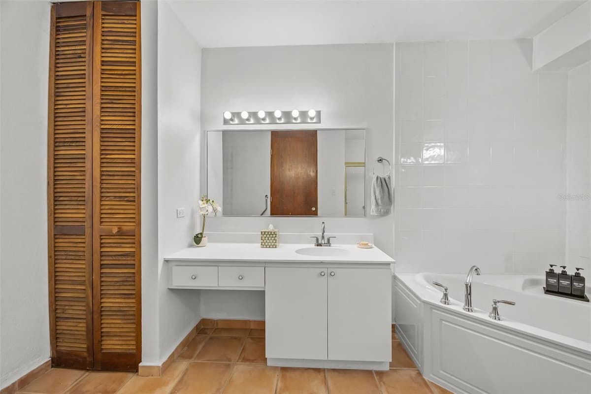 6690 PALMA REAL STREET — photo 17 of 25