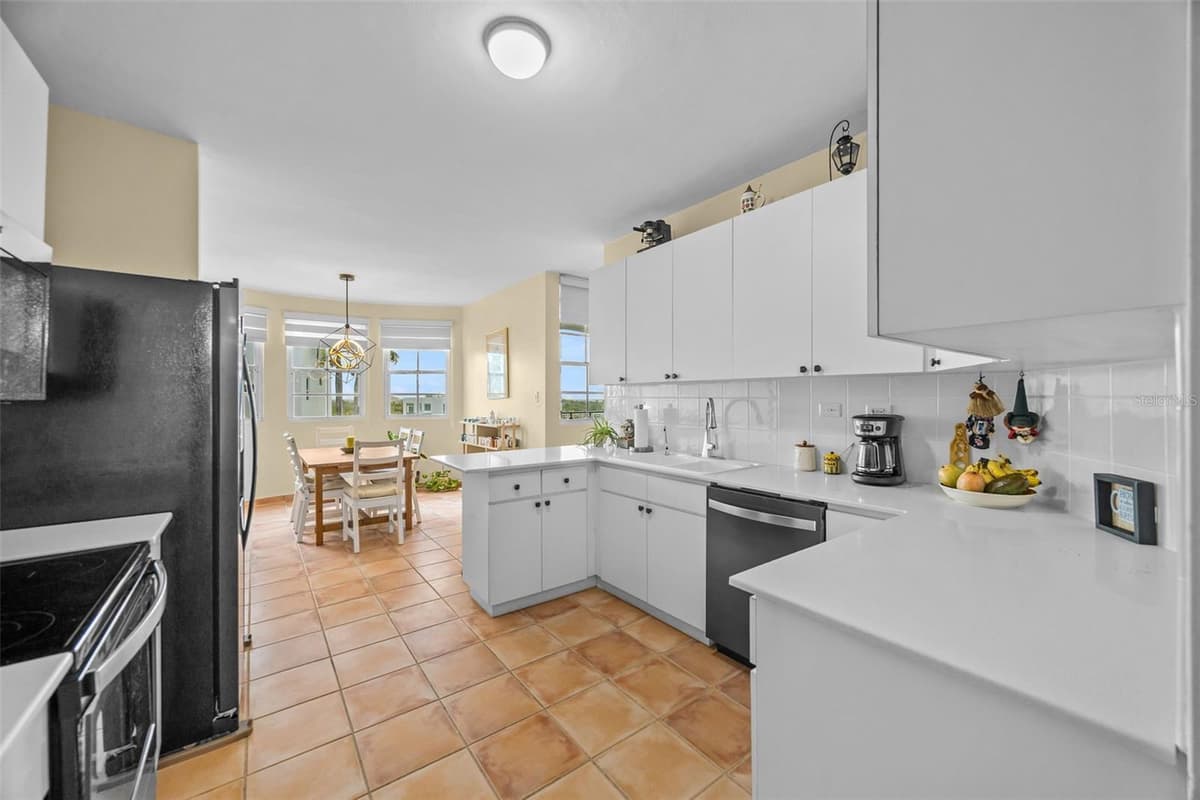 6690 PALMA REAL STREET — photo 10 of 25