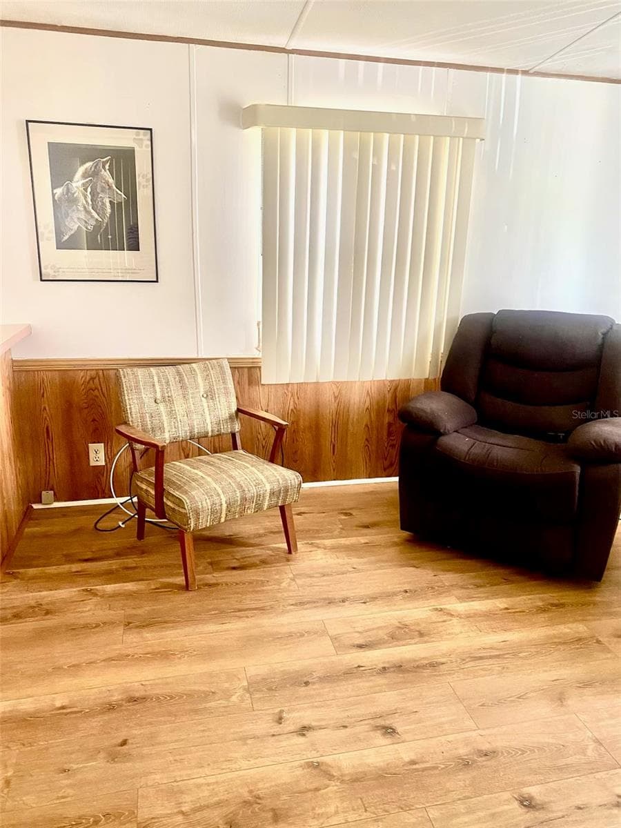 622 COTTAGE PARK LANE — photo 4 of 8