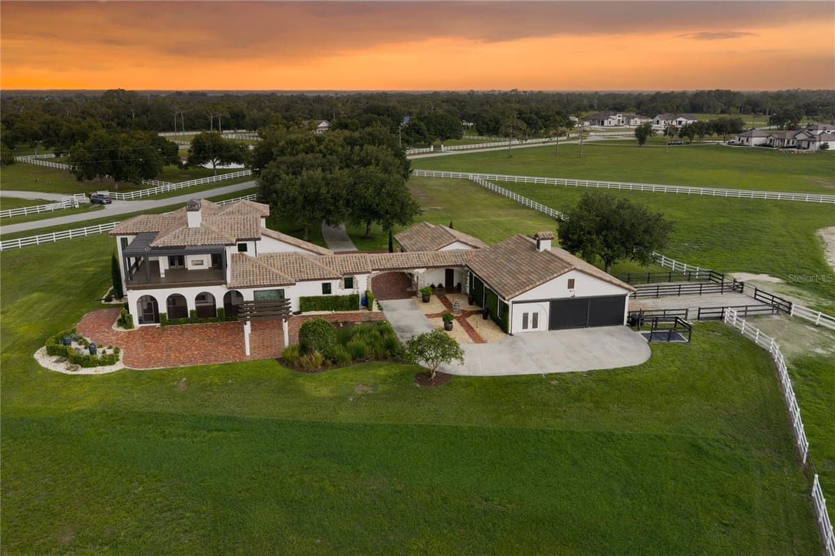 1670 RANCH CLUB BOULEVARD — photo 4 of 95