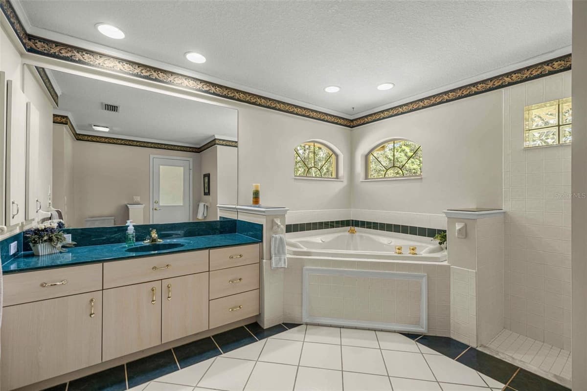 2059 TALL OAKS DRIVE — photo 16 of 42