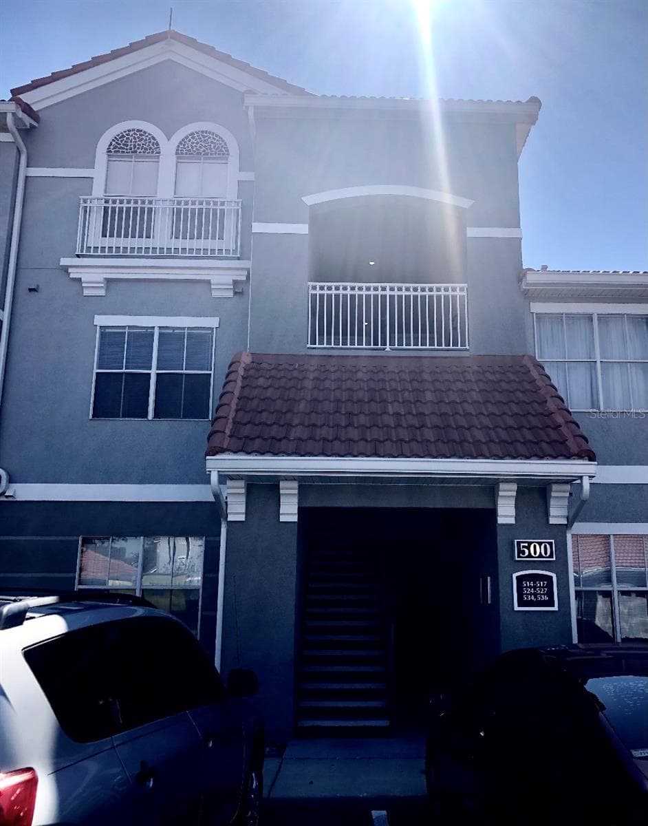 18001 RICHMOND PLACE DRIVE — photo 1 of 7