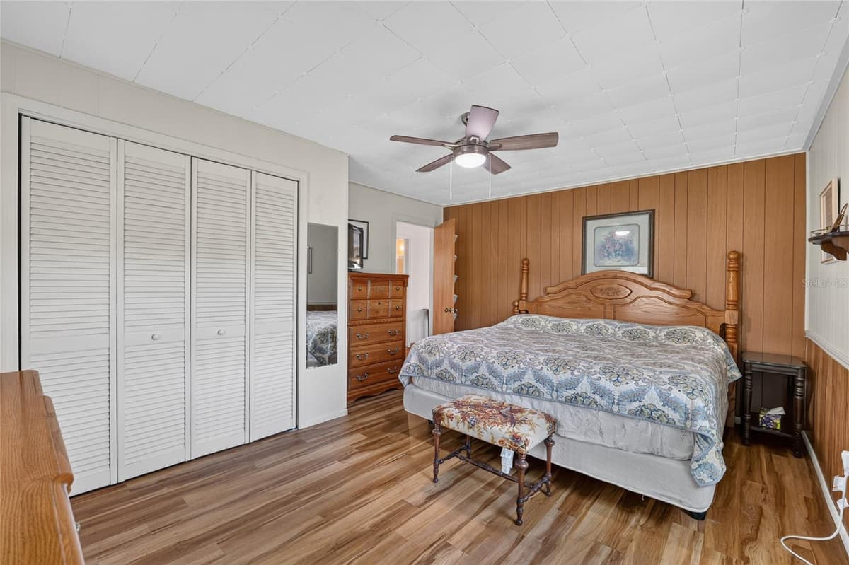 148 LAKE SHORE TERRACE — photo 19 of 54