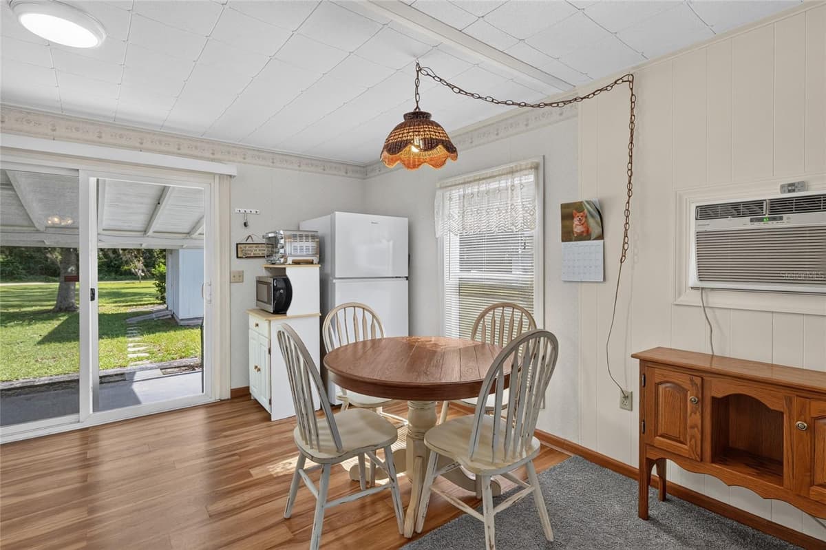 148 LAKE SHORE TERRACE — photo 10 of 54