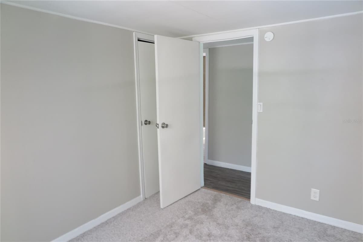108 PINESHORE DRIVE — photo 21 of 34