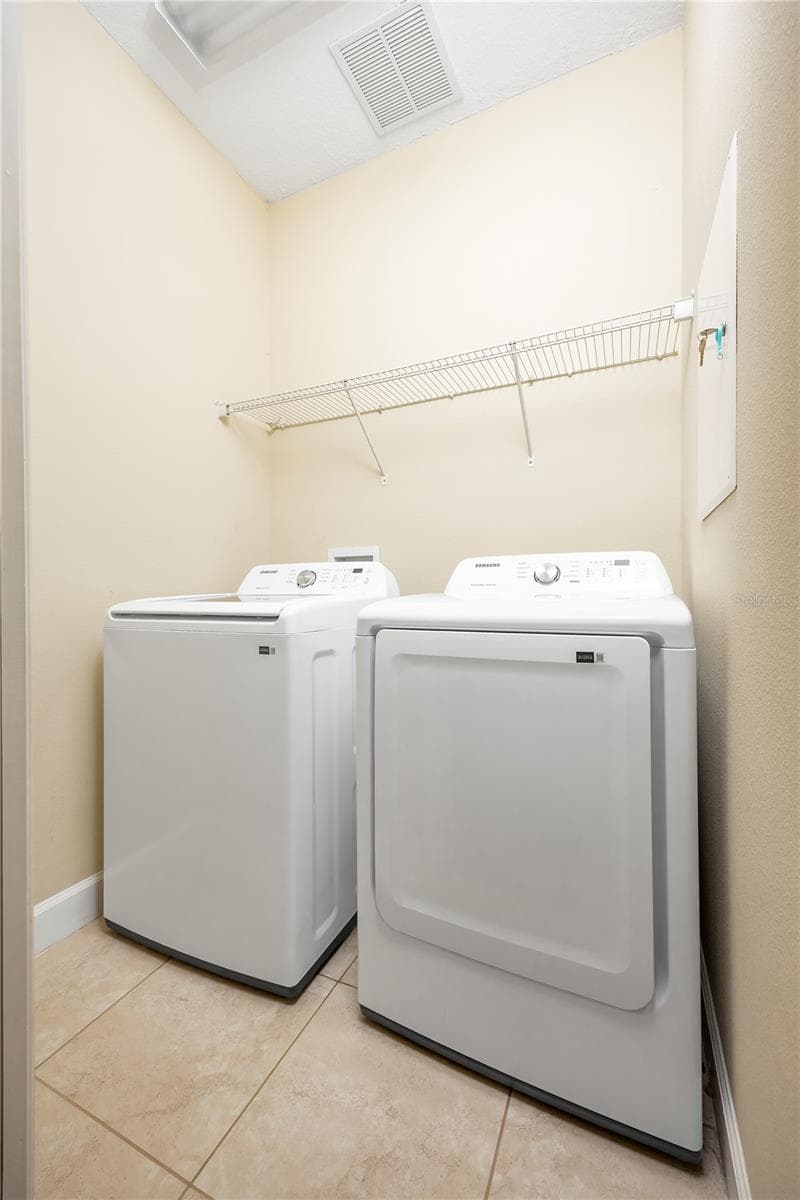 6112 FISHHAWK CROSSING BOULEVARD — photo 14 of 25