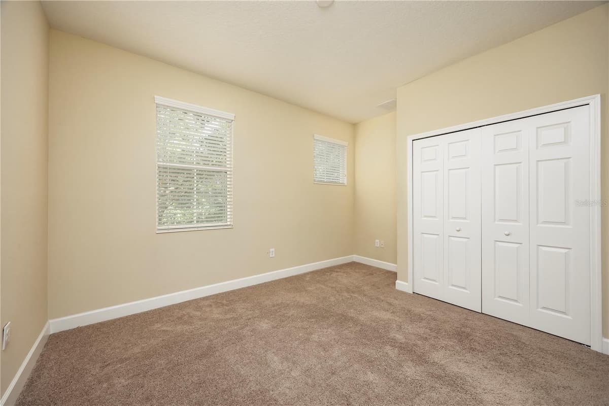 6112 FISHHAWK CROSSING BOULEVARD — photo 12 of 25