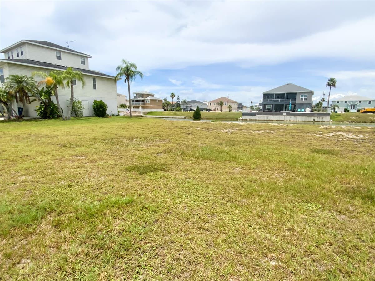 3471 CROAKER DRIVE — photo 3 of 14