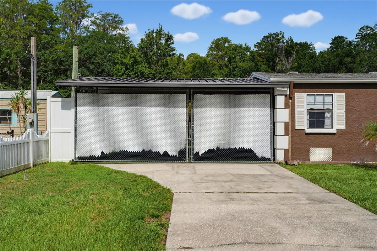 7421 HENRY DRIVE — photo 3 of 100