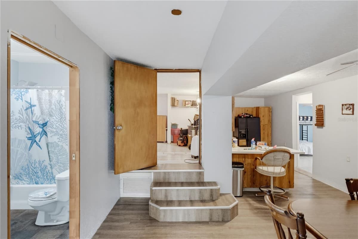 7421 HENRY DRIVE — photo 96 of 100