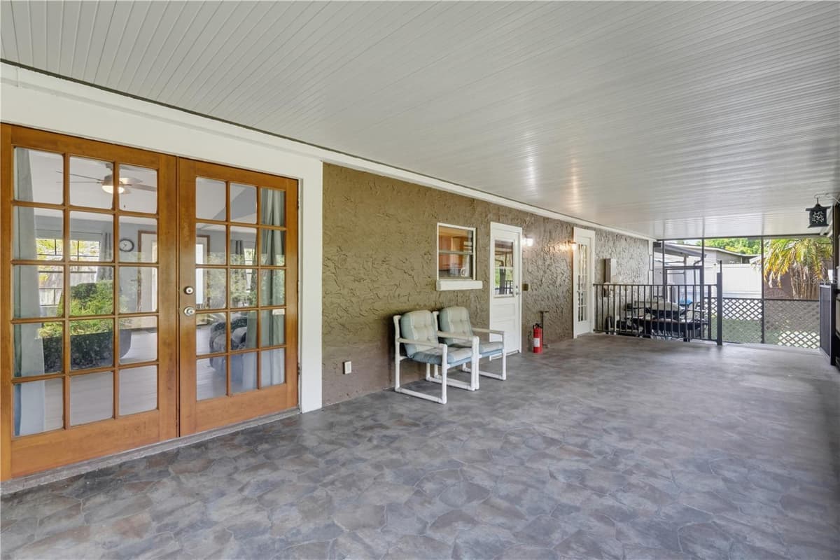 7421 HENRY DRIVE — photo 31 of 100
