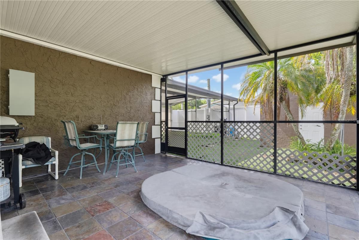 7421 HENRY DRIVE — photo 34 of 100