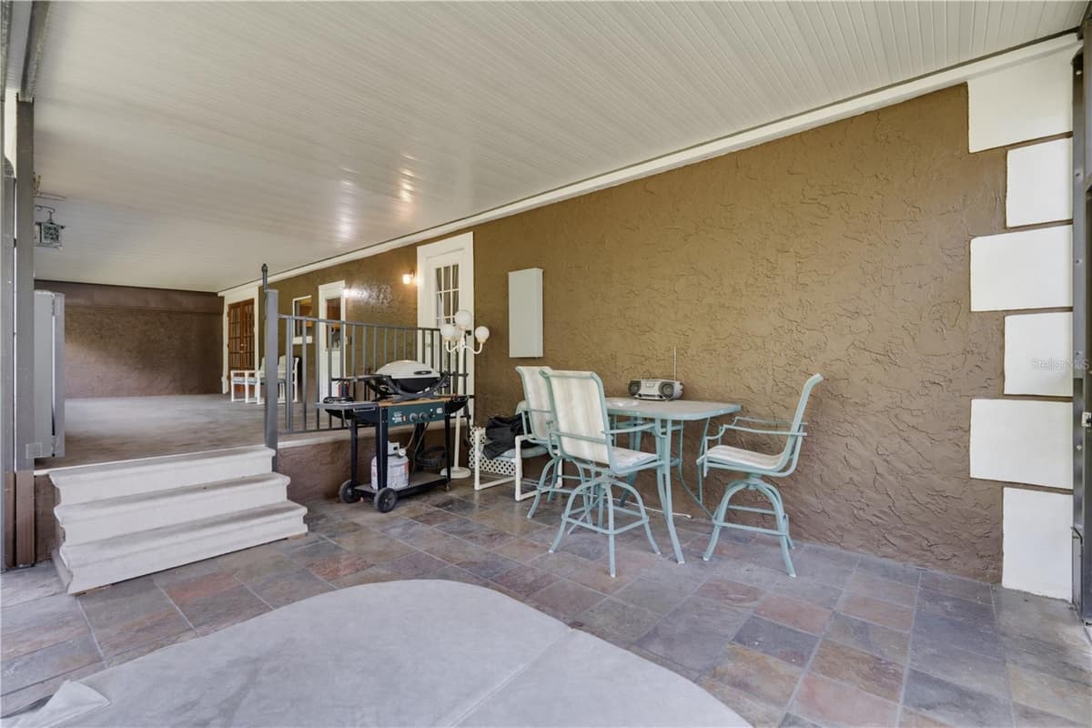 7421 HENRY DRIVE — photo 36 of 100