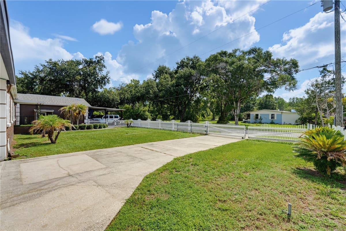 7421 HENRY DRIVE — photo 59 of 100