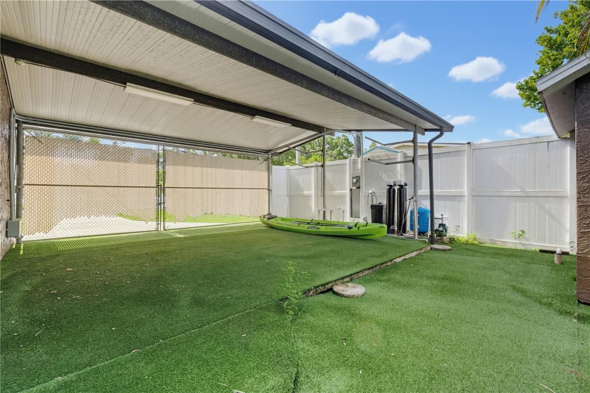 7421 HENRY DRIVE — photo 37 of 100