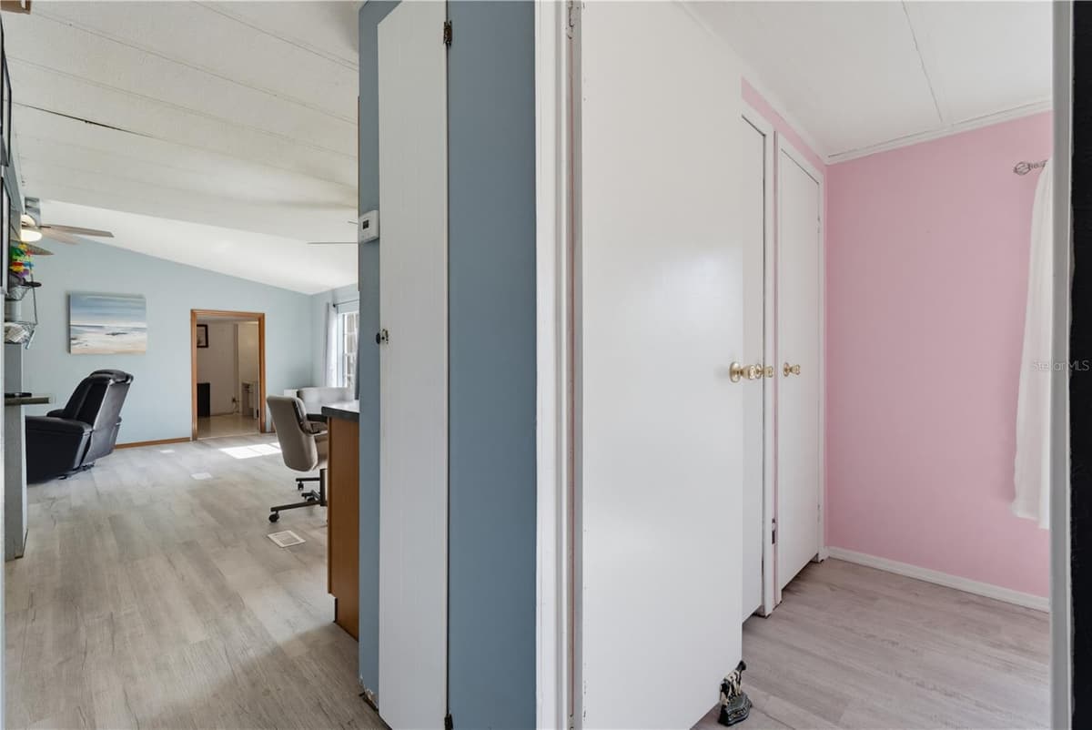 7421 HENRY DRIVE — photo 15 of 100
