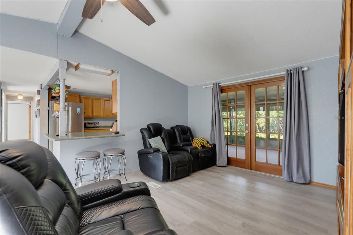 7421 HENRY DRIVE — photo 26 of 100
