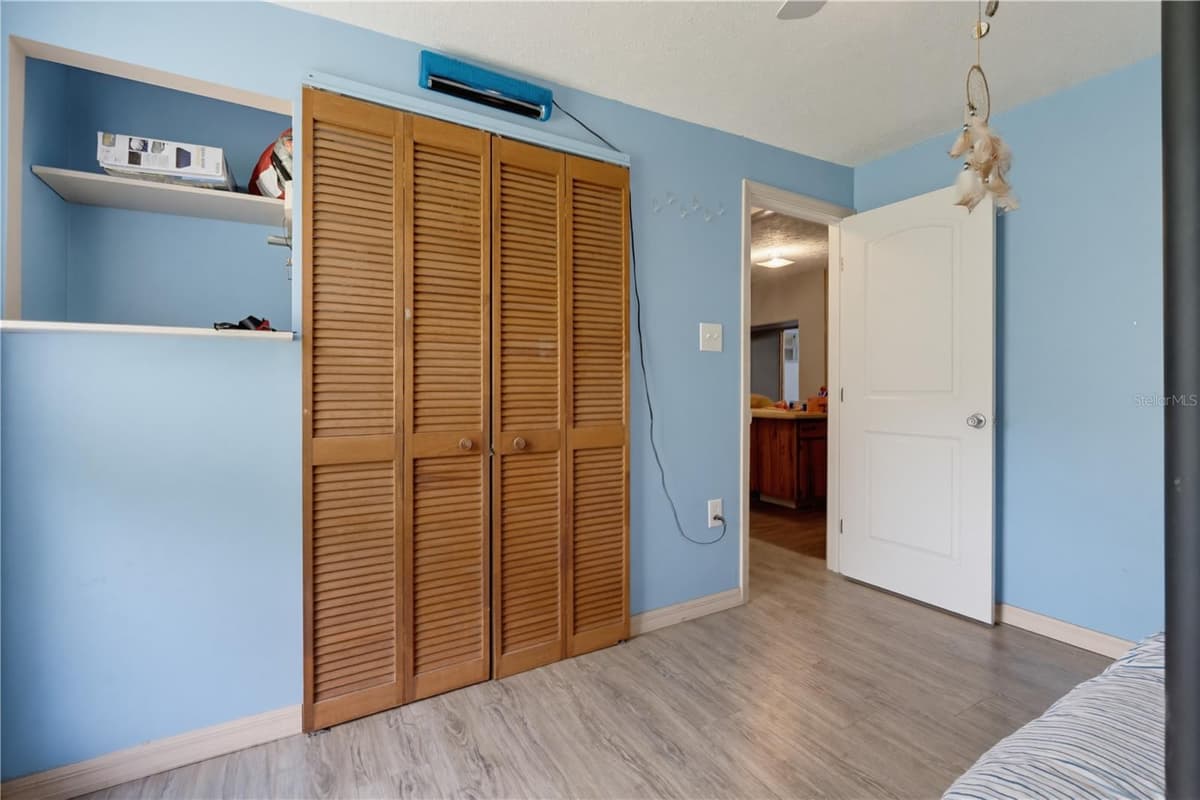 7421 HENRY DRIVE — photo 76 of 100