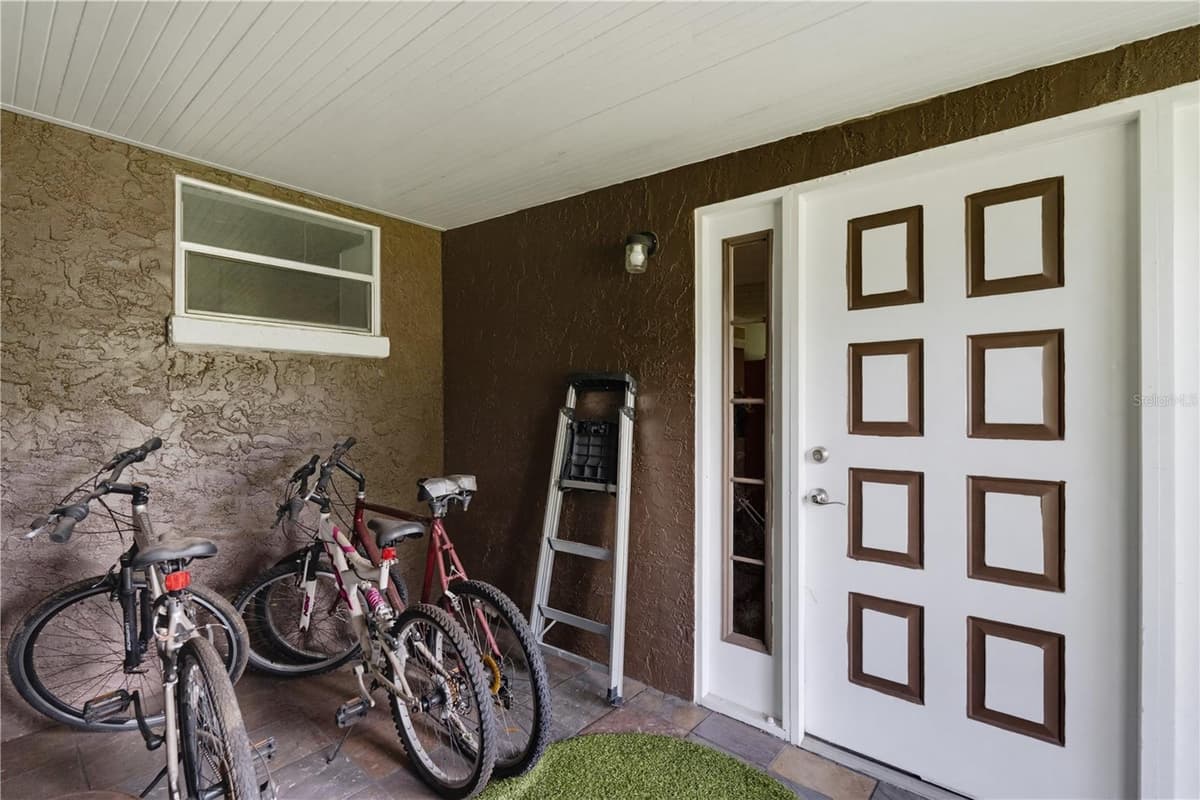 7421 HENRY DRIVE — photo 71 of 100