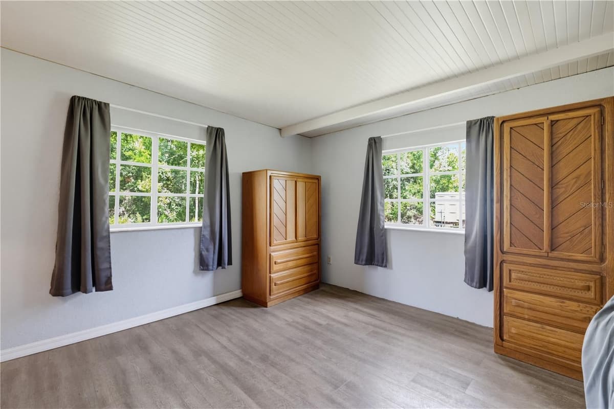 7421 HENRY DRIVE — photo 90 of 100