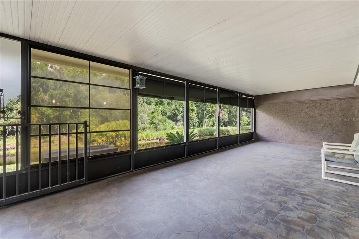 7421 HENRY DRIVE — photo 32 of 100