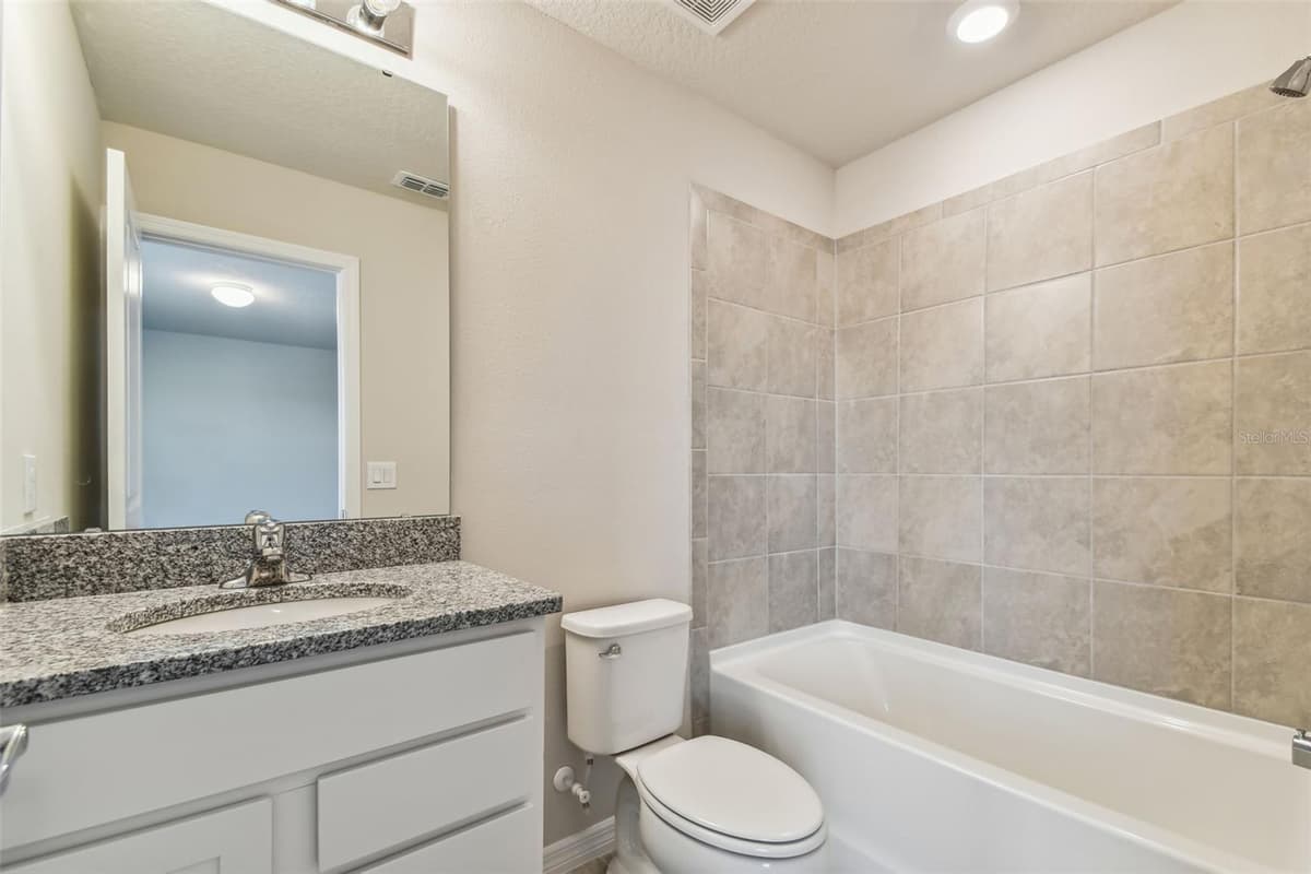 13718 EVERGREEN VALLEY DRIVE — photo 16 of 37