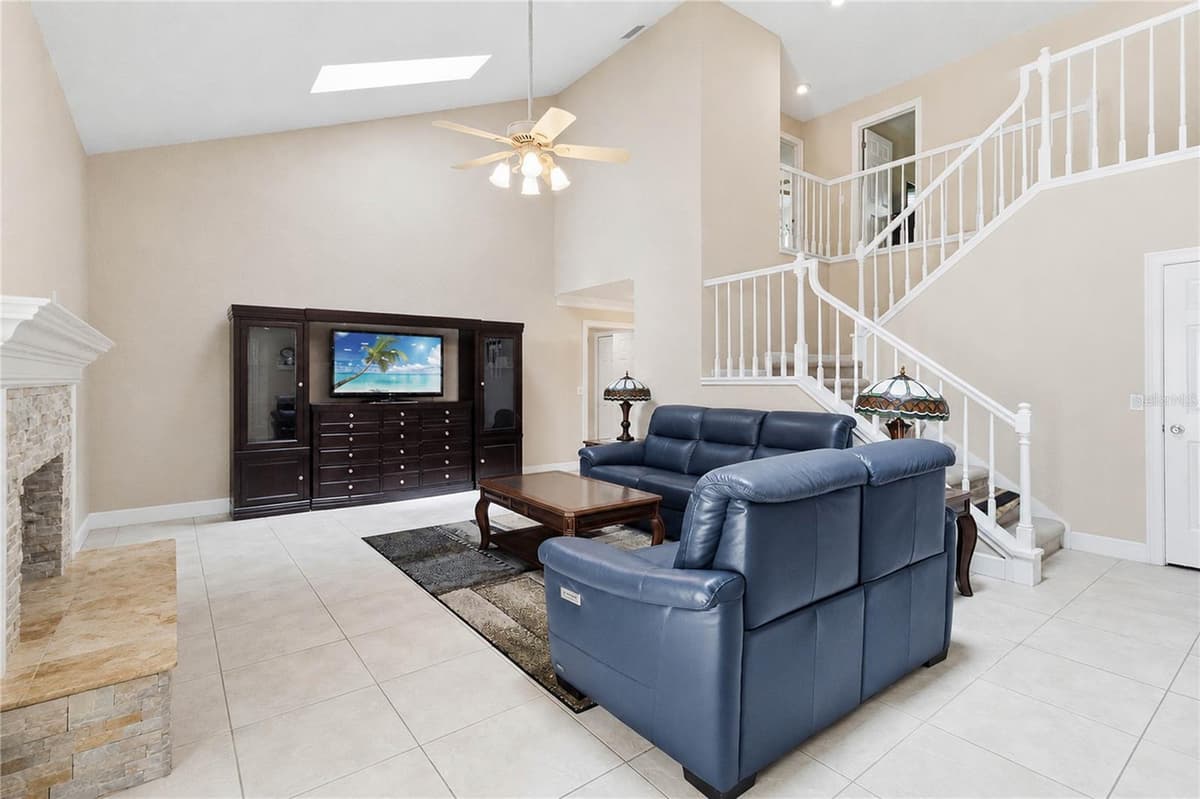 5333 GREENSIDE COURT — photo 15 of 84