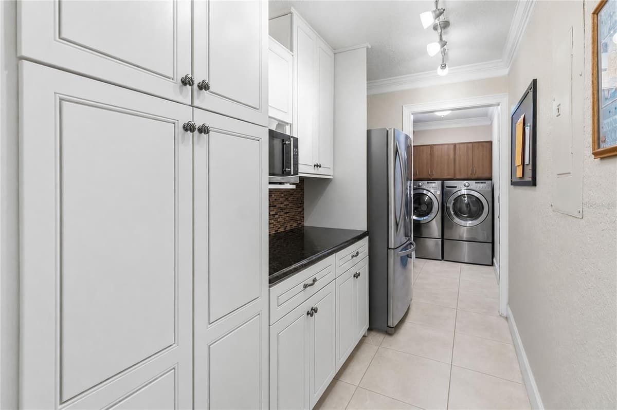 5333 GREENSIDE COURT — photo 36 of 84