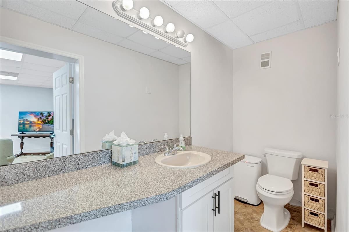 760 SOUNDVIEW DRIVE — photo 48 of 85