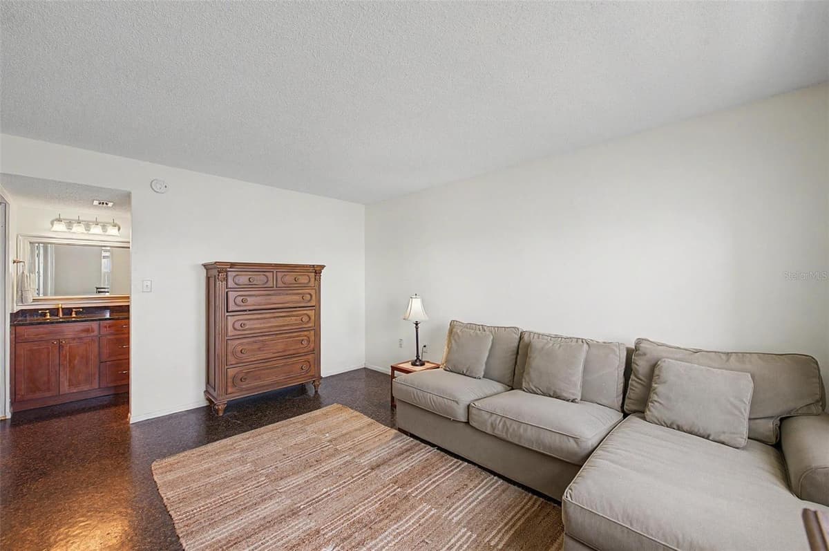 9 HAIG PLACE — photo 12 of 61