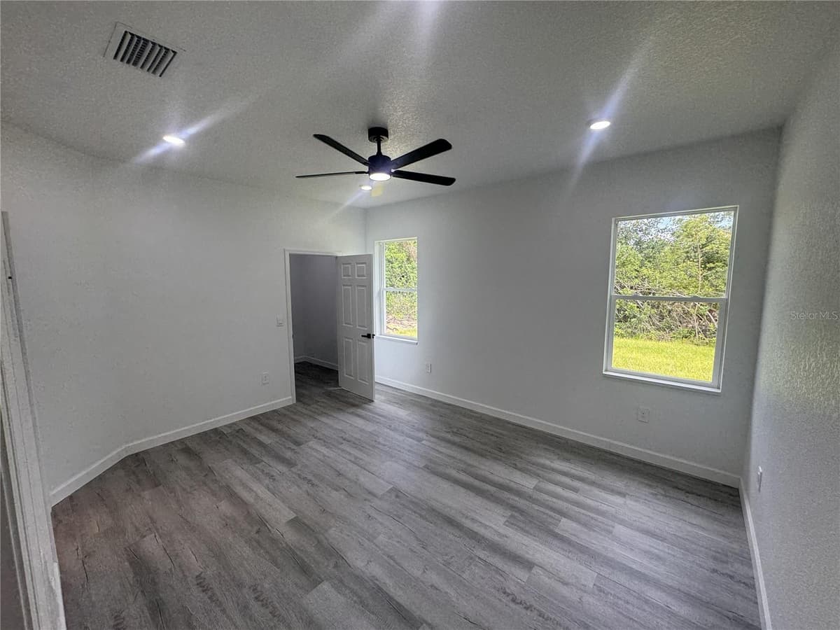 7624 ANCHA STREET — photo 7 of 18