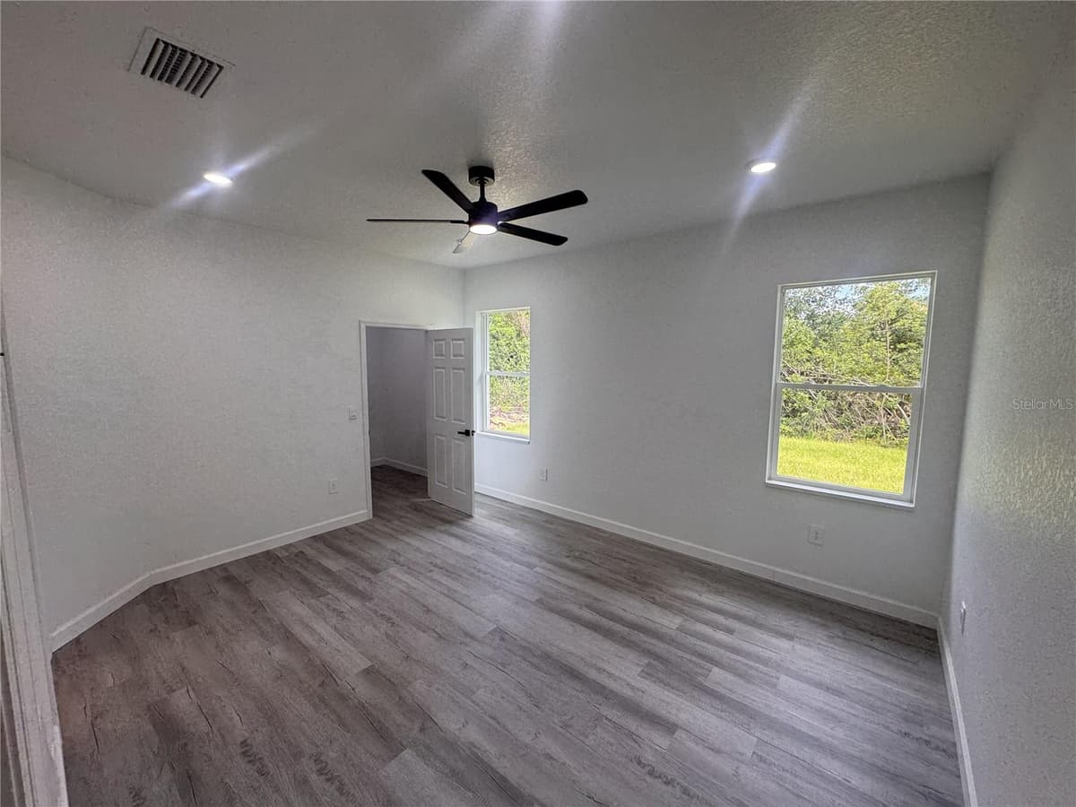 7624 ANCHA STREET — photo 6 of 18