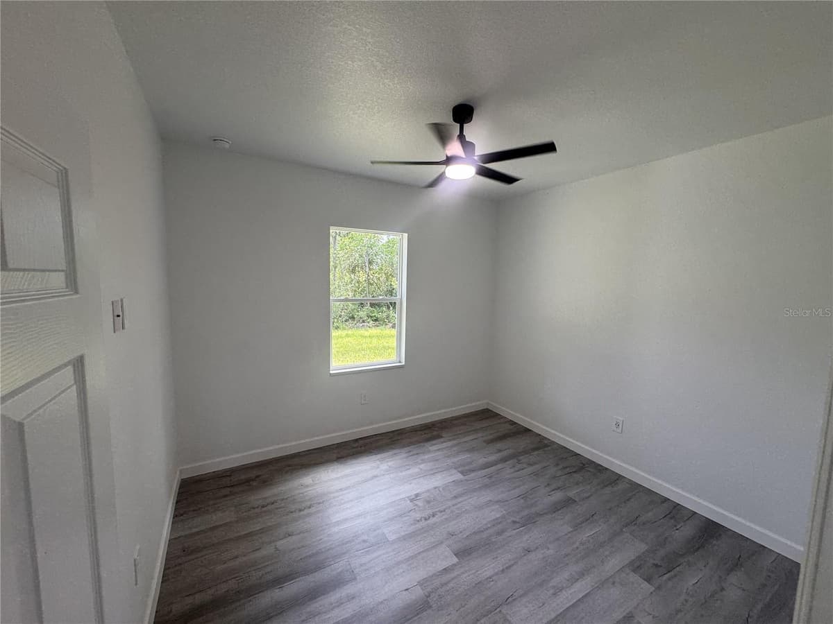 7624 ANCHA STREET — photo 10 of 18