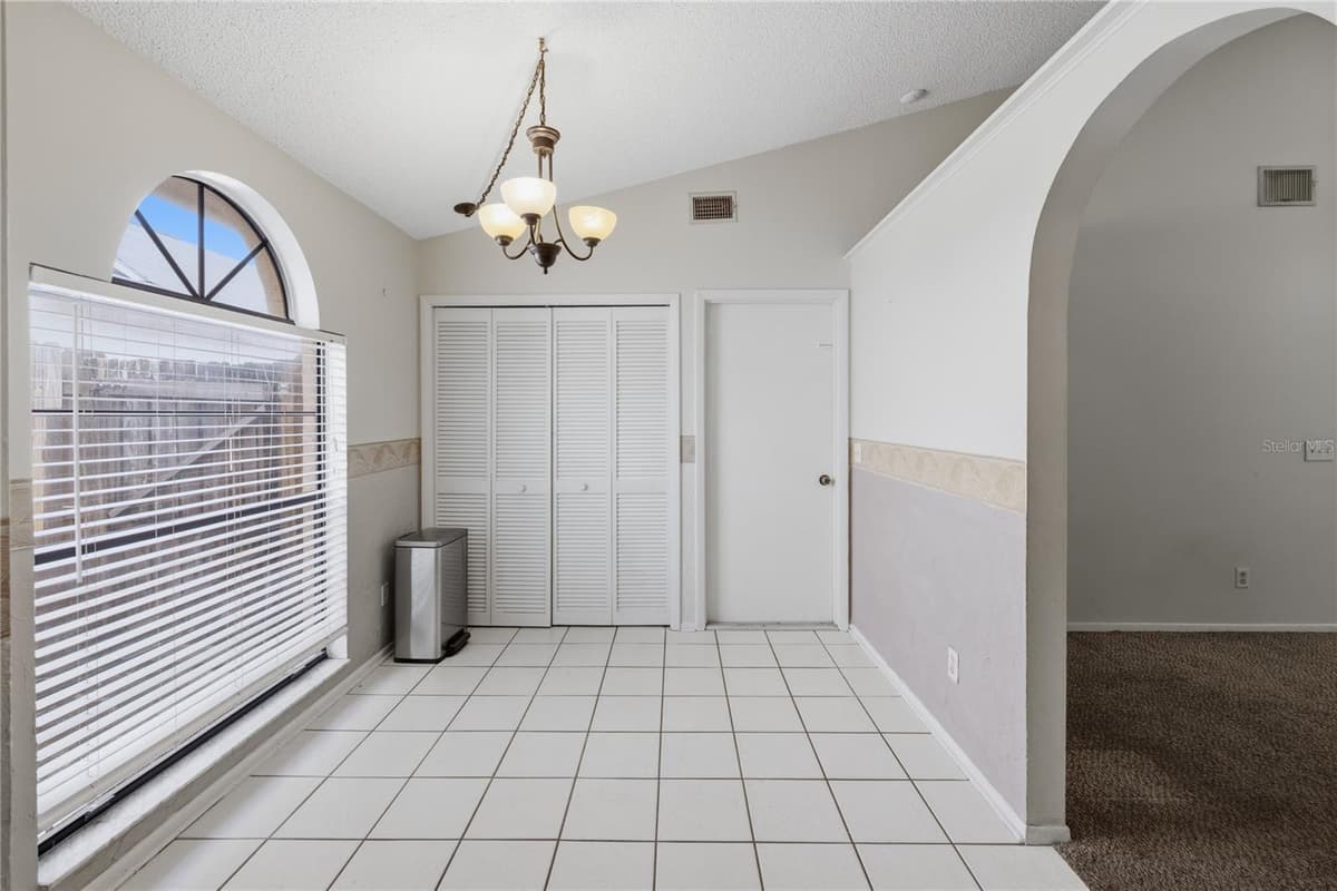 718 BIRGHAM PLACE — photo 14 of 42