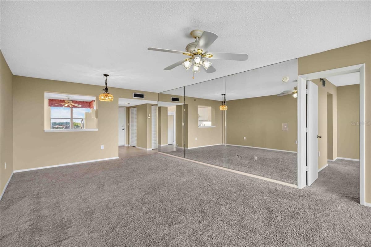 4550 PINEBROOK CIRCLE — photo 7 of 30