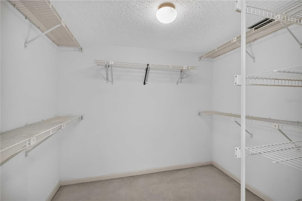 4550 PINEBROOK CIRCLE — photo 23 of 30