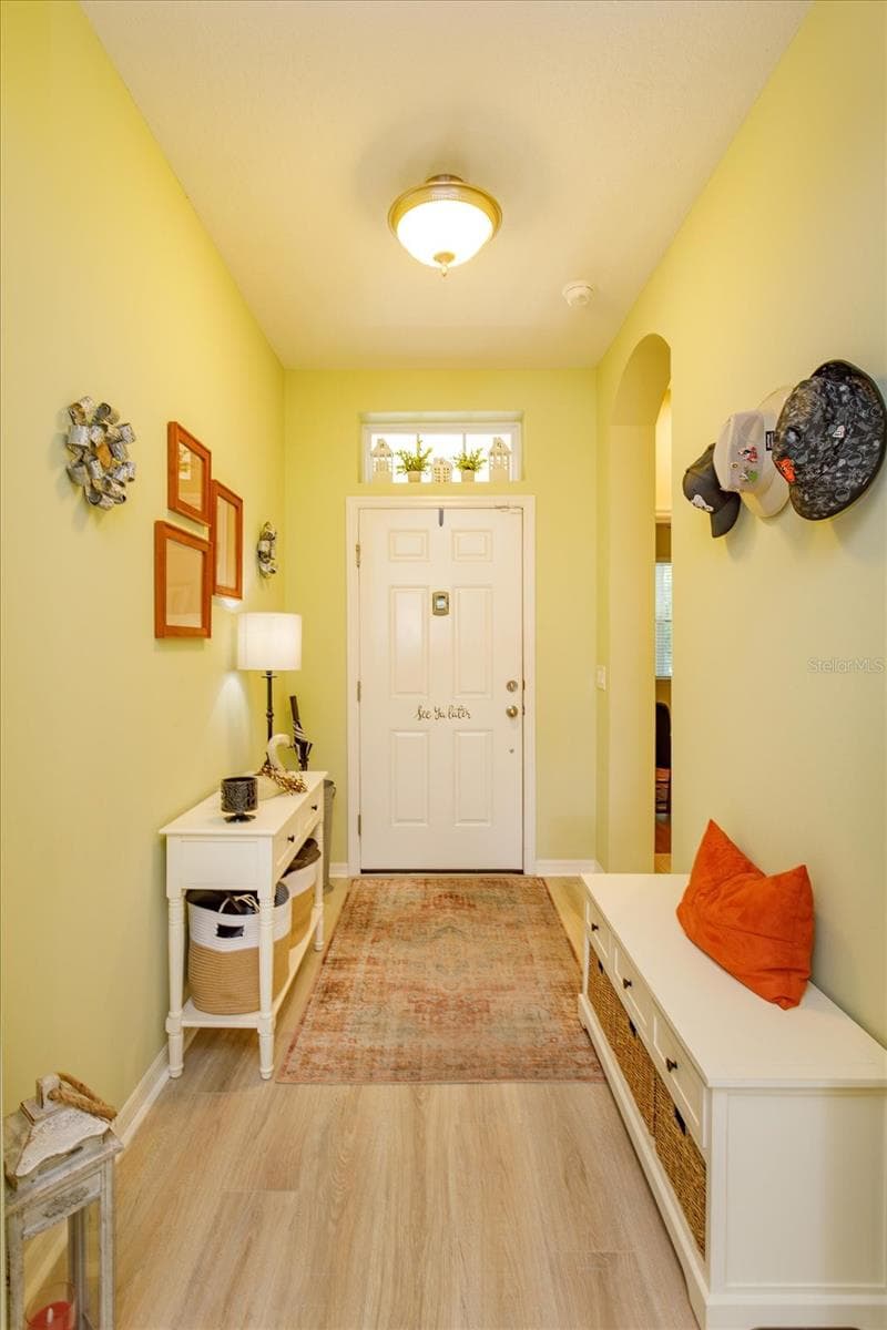 12789 BOSWORTH AVENUE — photo 4 of 32