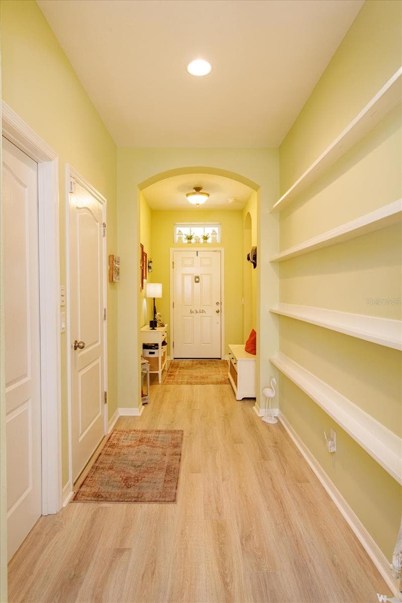 12789 BOSWORTH AVENUE — photo 5 of 32