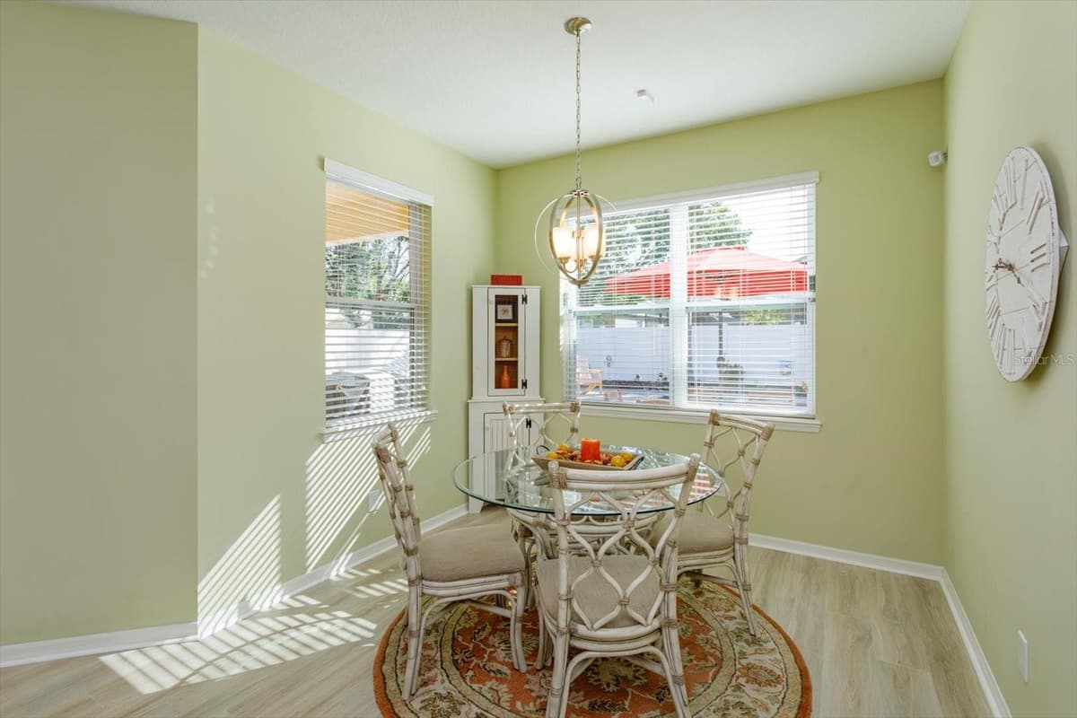 12789 BOSWORTH AVENUE — photo 13 of 32