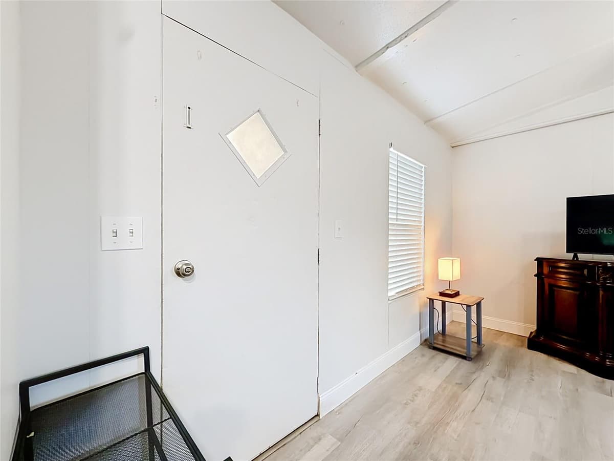 5396 RICHLAND LANE — photo 5 of 42
