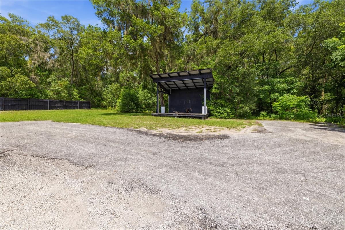 2250 VOLUSIA AVENUE — photo 31 of 31